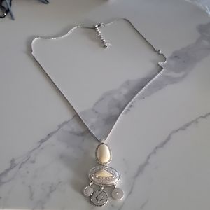 Pretty necklace